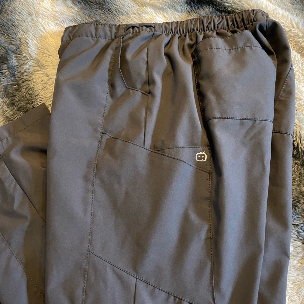 Wonder wink scrub pants